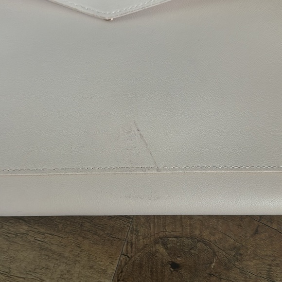 Glass Ladder & Co | Megan Vegan Leather Portfolio Clutch - Picture 2 of 4